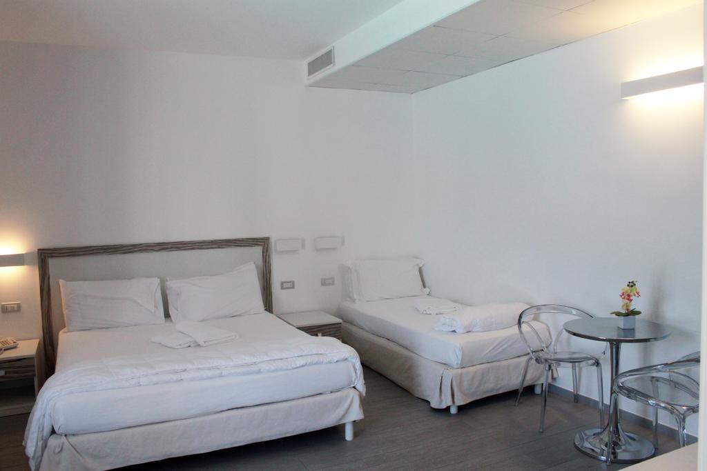 Hotel Miramare Marina di Ragusa Habitación foto